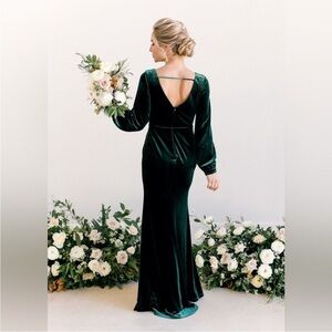 Revelry Vera Velvet Regular Maxi Bridesmaid Dress in Emerald